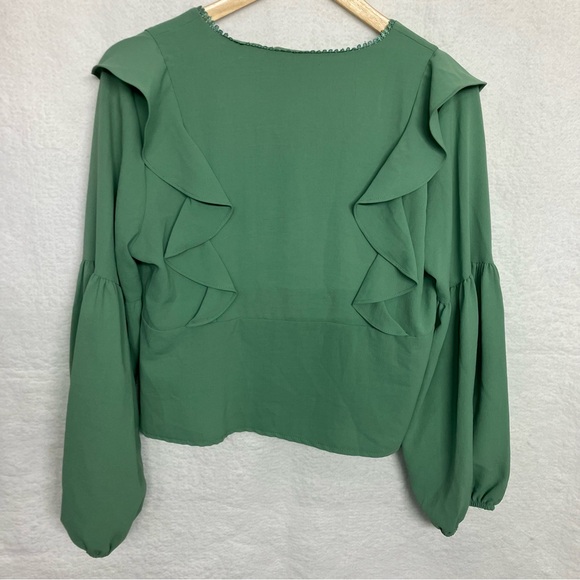 Unique Romantic Green Ruffle V-Neck Button Front Long Sleeve Top - 10 - Picture 2 of 7